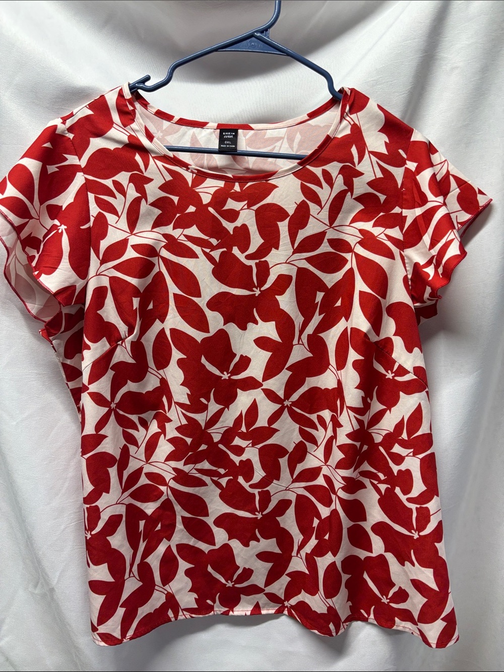 SHEIN Curve Red and White Blouse